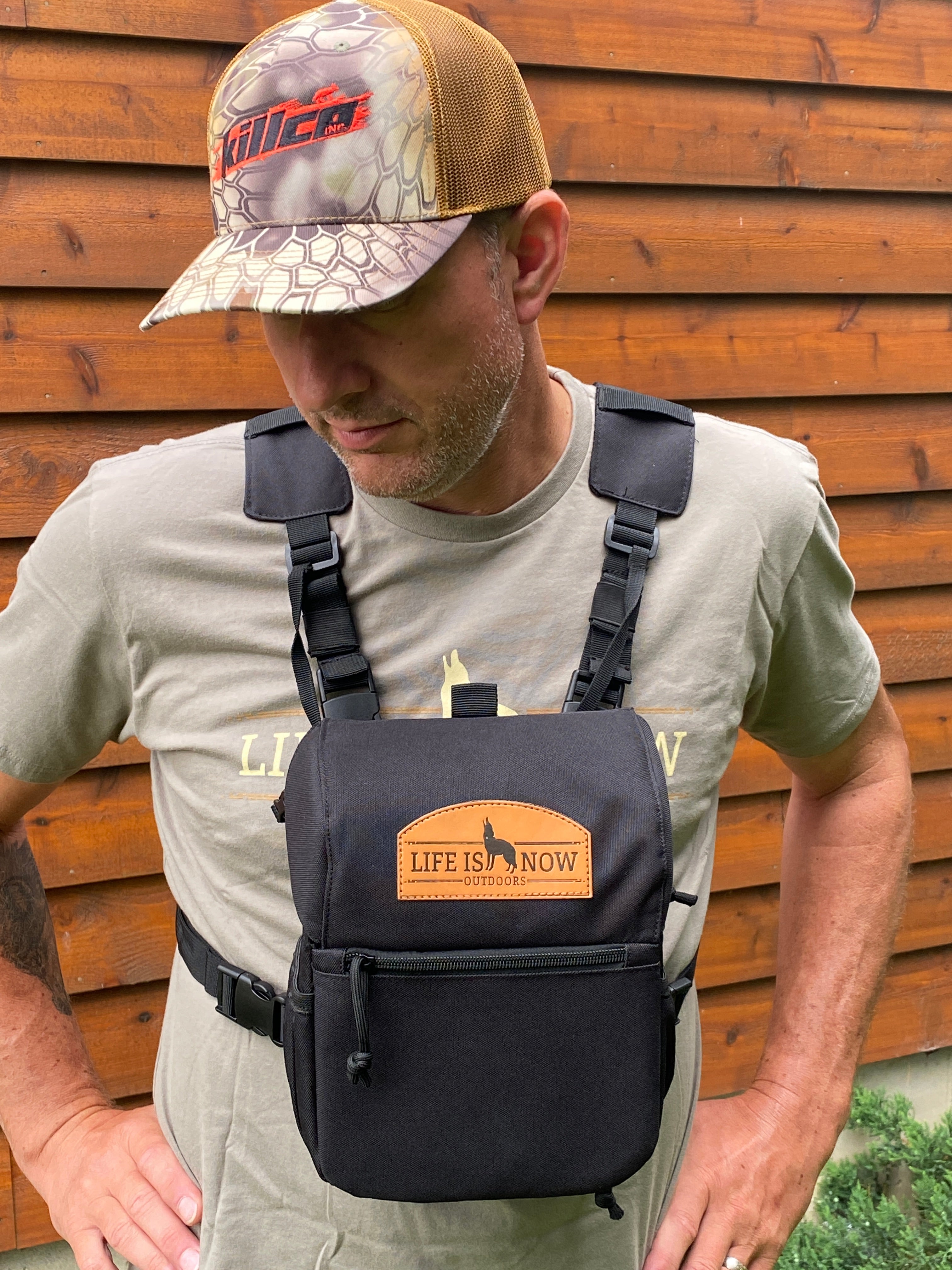 LIFE IS NOW OUTDOORS PREDATOR HUNTING BINOCULAR CHEST PACK-BINO