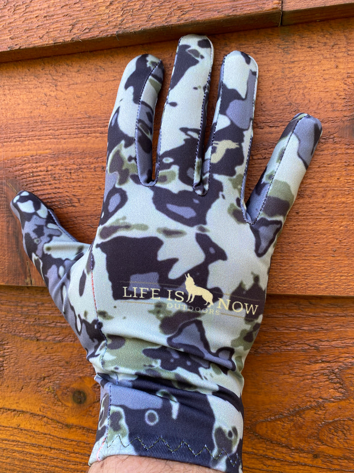 Life is Now Outdoors Base Layer Touch Liner Gloves-Splash Disperse Camo Touchscreen
