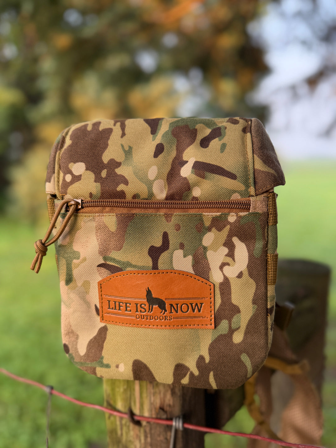 LIFE IS NOW OUTDOORS PREDATOR HUNTING BINOCULAR CHEST PACK-BINO HARNESS V 2.0 Multi Cam