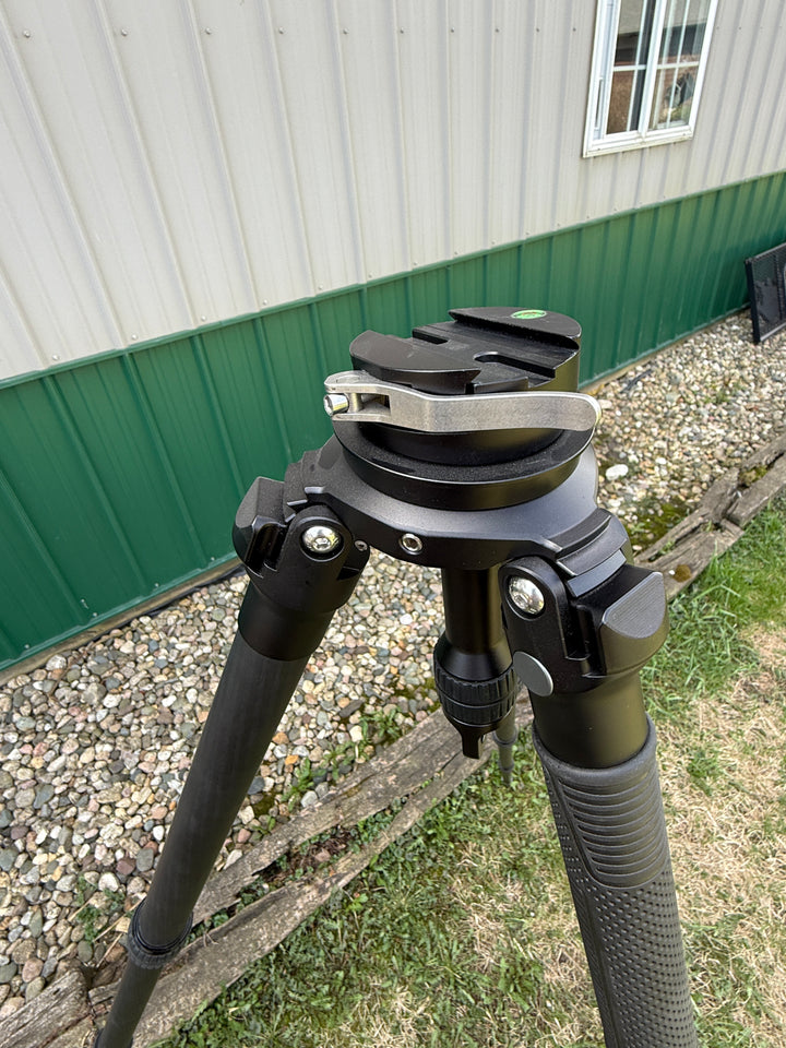 Manbilly 4 Section Carbon Fiber Tripod with Level head