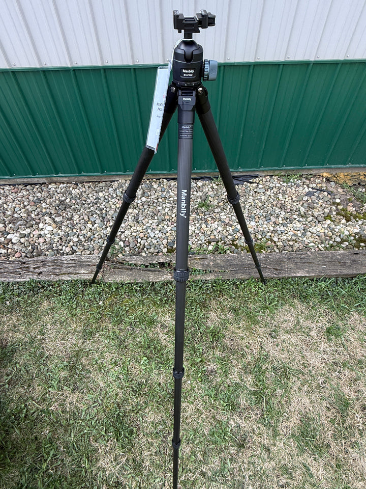 Manbilly Carbon Fiber 4 Section Tripod with removeable ball head