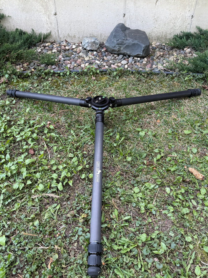 Life is Now Outdoors Carbon Fiber 3 Section Tripod
