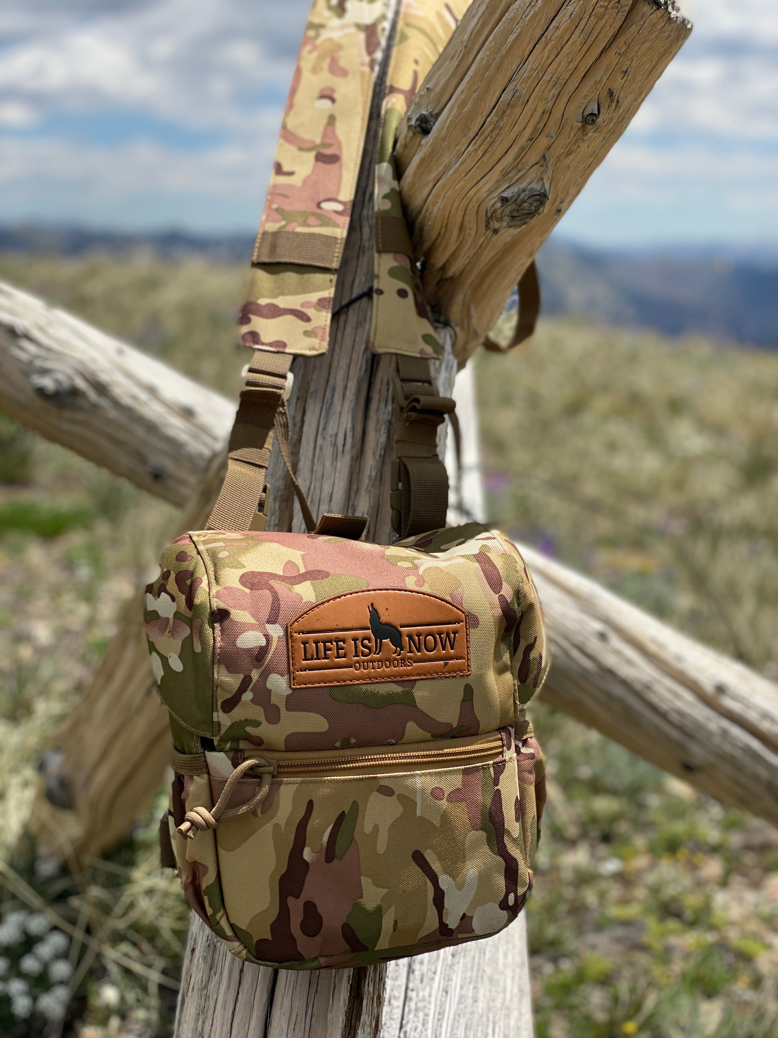 Predator hunting outlet pack